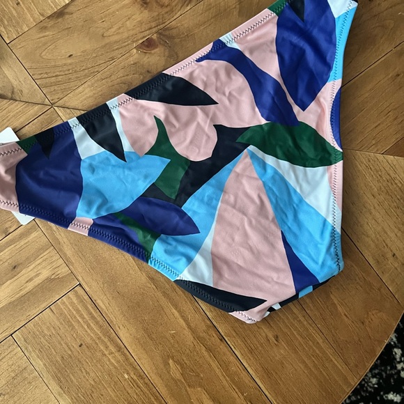 Bikini Bottom LIVELY - Retro Floral - Picture 5 of 6